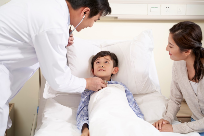 Vì sao mua bảo hiểm cho con đến năm 18 tuổi trở thành xu hướng?